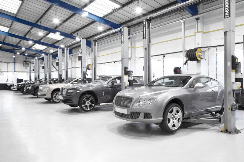 Modern Rolls-Royce and Bentley Servicing