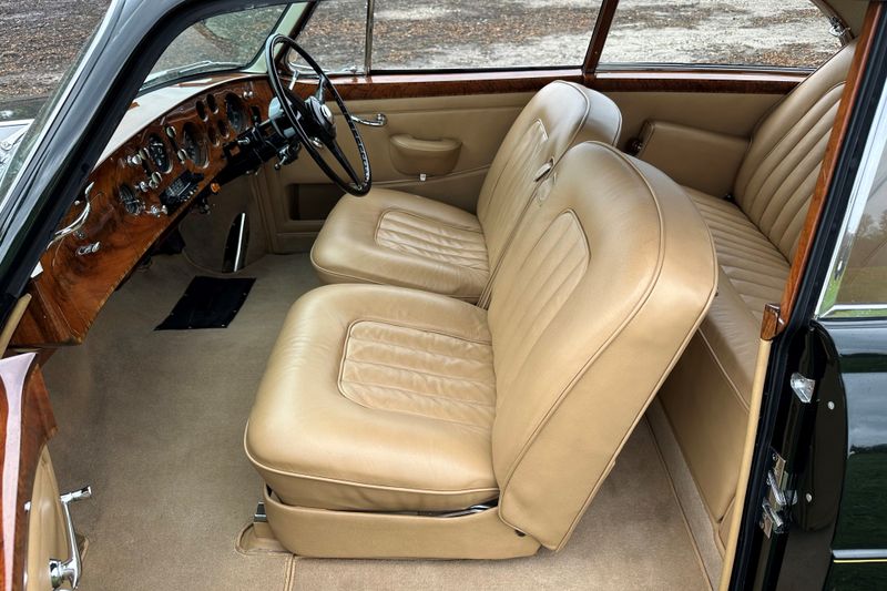 NEW ARRIVAL-1957 Bentley S1 Continental Fastback by H.J.Mulliner