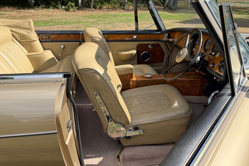 New Arrival-1965 Rolls-Royce Silver Cloud III Drophead Coupe by Mulliner/Park Ward