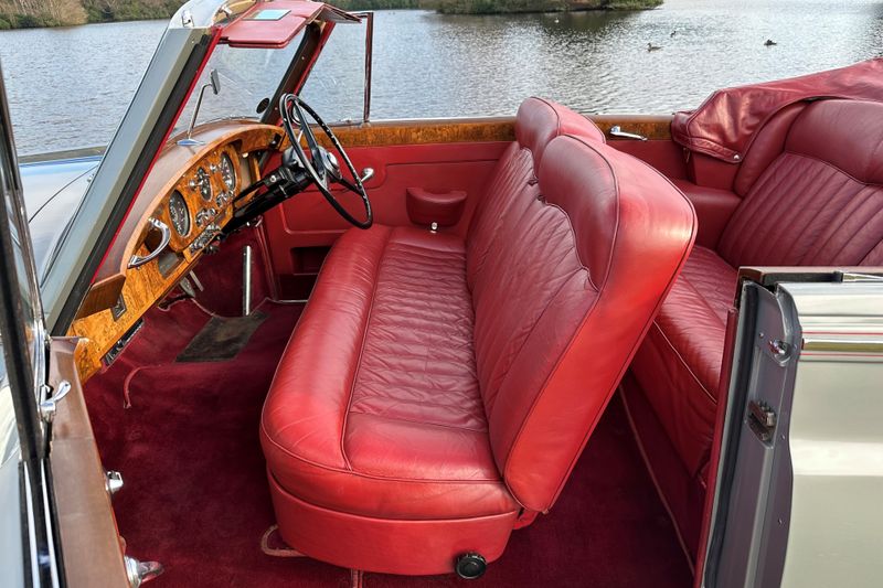 New Arrival-1959 Bentley S1 Drophead Coupe by H.J.Mulliner