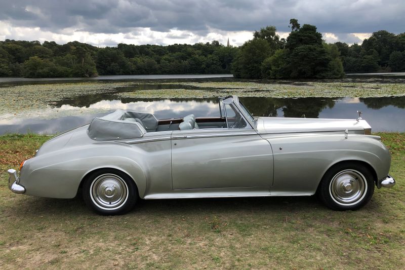 1960 Rolls-Royce Silver Cloud II Drophead Coupe
by H.J.Mulliner