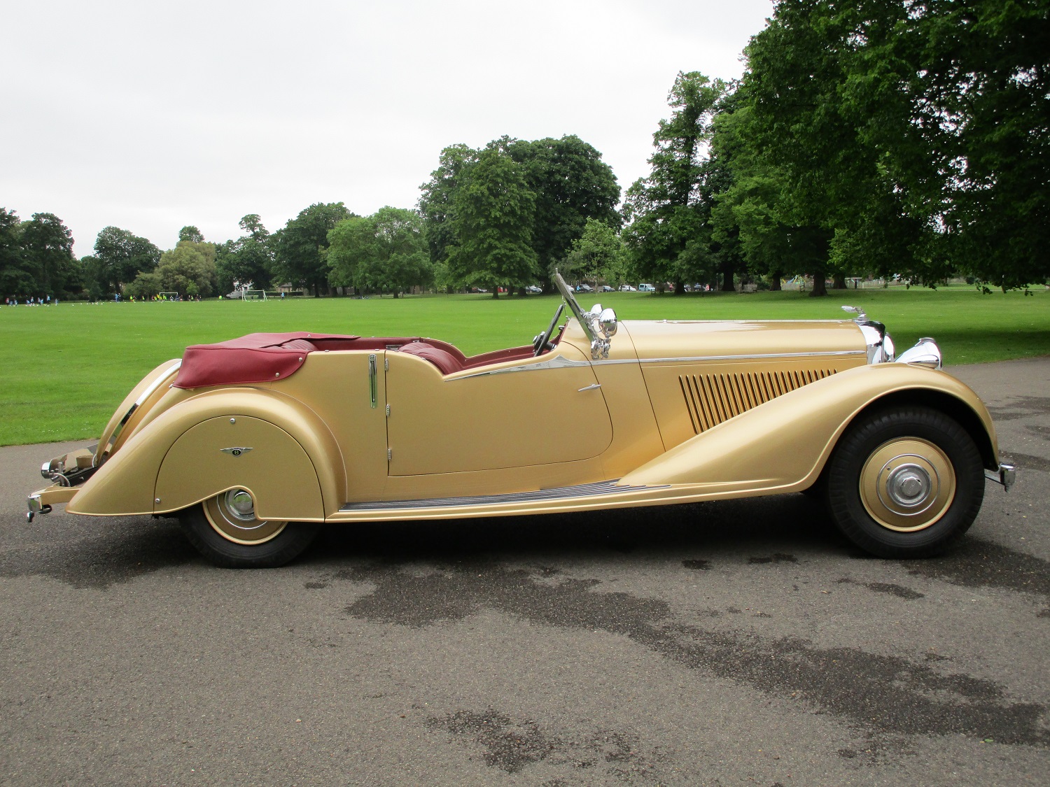1939 Bentley 4 ¼ Litre Overdrive Open Tourer by Vanden Plas