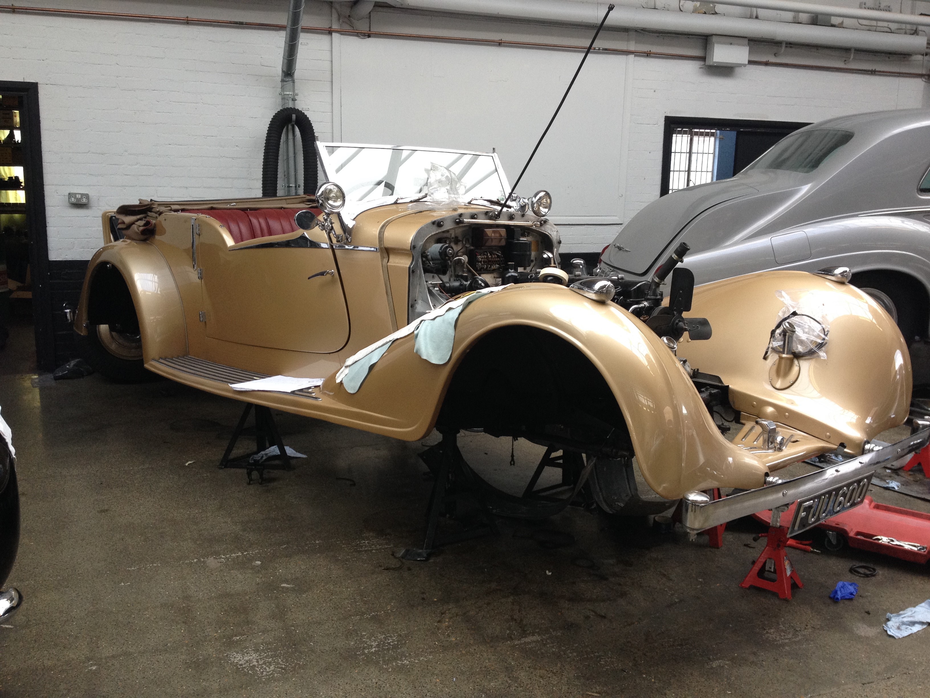 1939 Bentley 4 ¼ Litre Overdrive Open Tourer by Vanden Plas