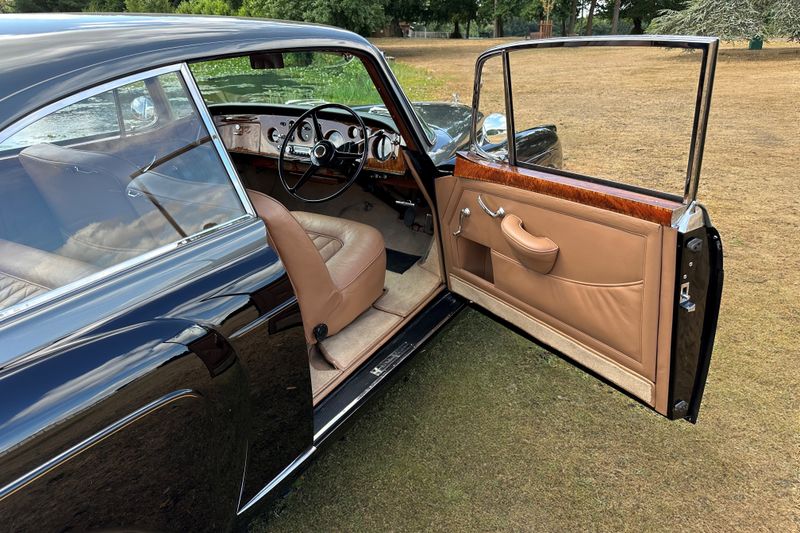 1961 Bentley S2 Continental by H.J.Mulliner
