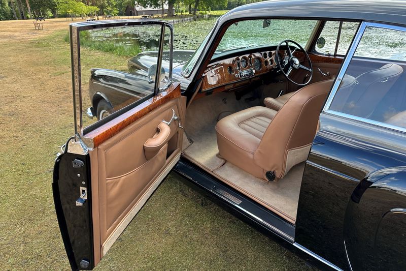 1961 Bentley S2 Continental by H.J.Mulliner