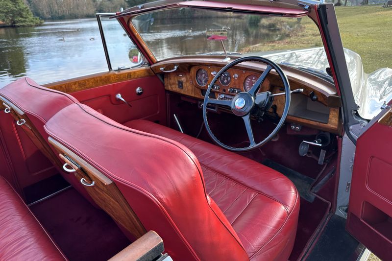1959 Bentley S1 by H.J.Mulliner