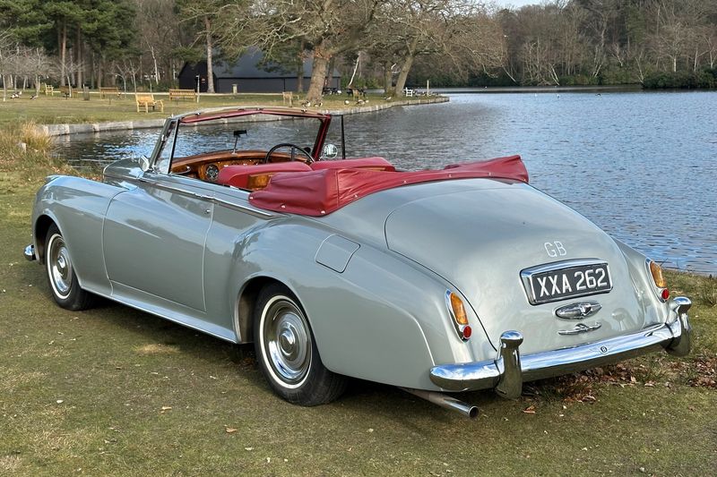 1959 Bentley S1 by H.J.Mulliner