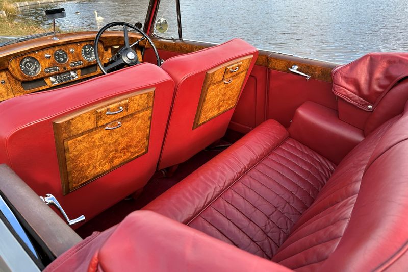 1959 Bentley S1 by H.J.Mulliner