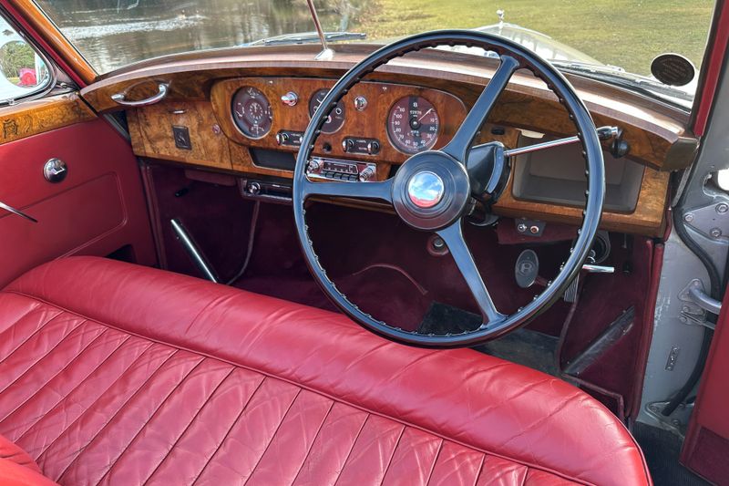 1959 Bentley S1 by H.J.Mulliner
