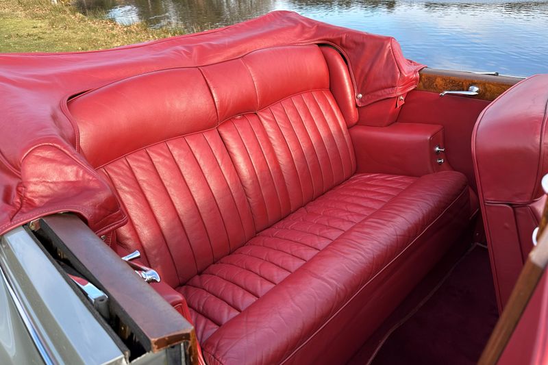 1959 Bentley S1 by H.J.Mulliner