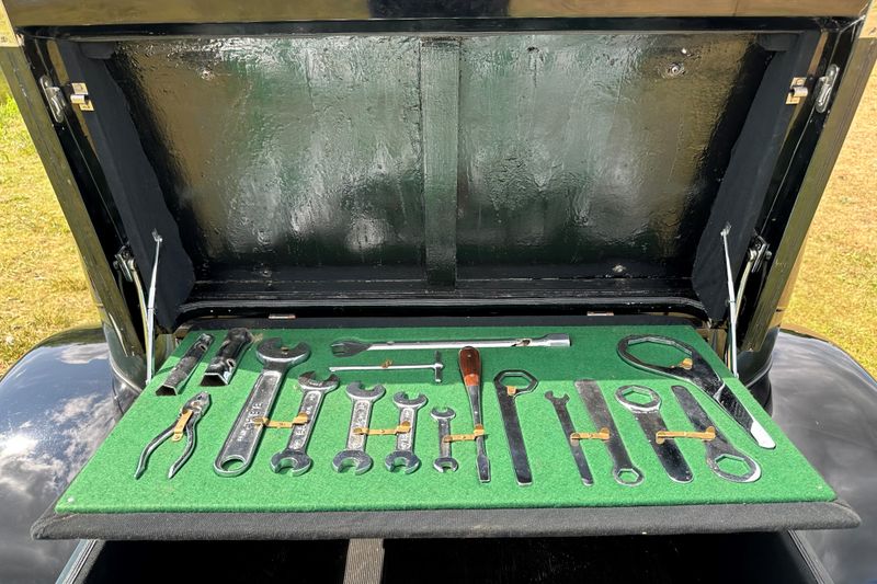1932 Bentley 8 Litre by Mayfair