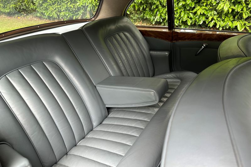1965 Bentley S3 Continental by Mulliner/Park Ward