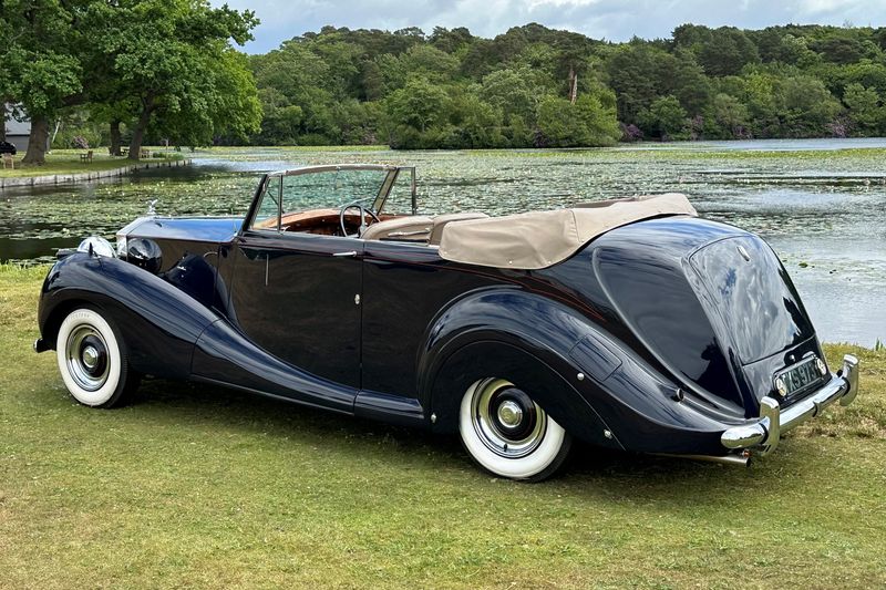 1950 Rolls-Royce Silver Wraith by Gurney Nutting