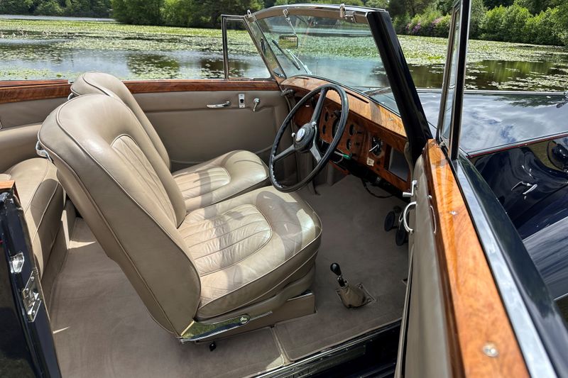 1950 Rolls-Royce Silver Wraith by Gurney Nutting
