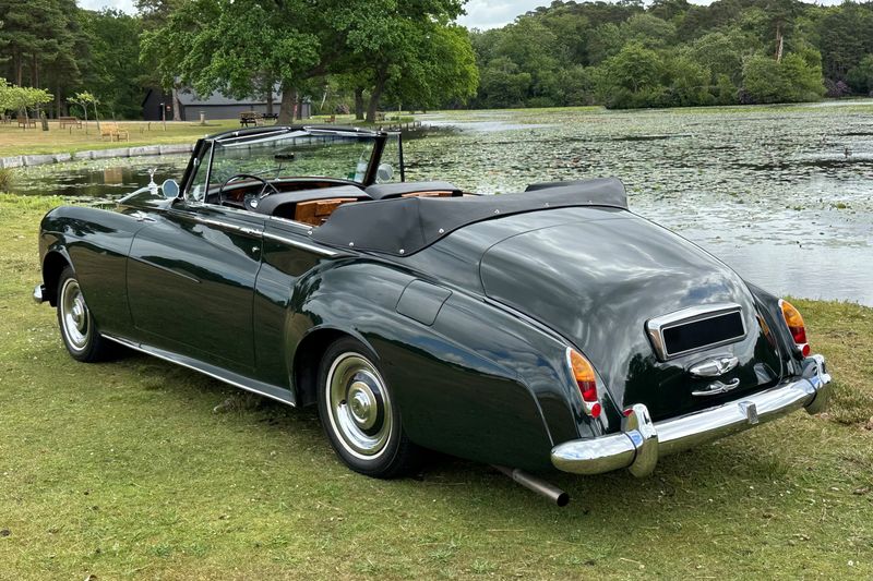 1963 Rolls-Royce Silver Cloud III by Mulliner/Park Ward (Left Hand Drive)