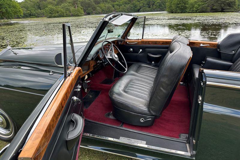 1963 Rolls-Royce Silver Cloud III by Mulliner/Park Ward (Left Hand Drive)