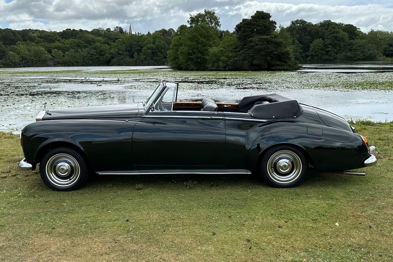 1963 Rolls-Royce Silver Cloud III by Mulliner/Park Ward (Left Hand Drive)