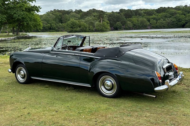 1963 Rolls-Royce Silver Cloud III by Mulliner/Park Ward (Left Hand Drive)