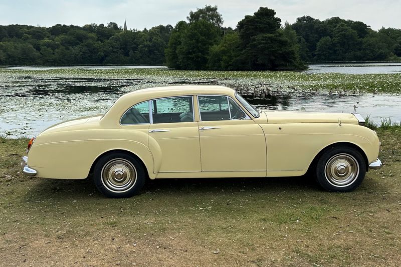 1964 Rolls-Royce Silver Cloud III by Mulliner/Park Ward