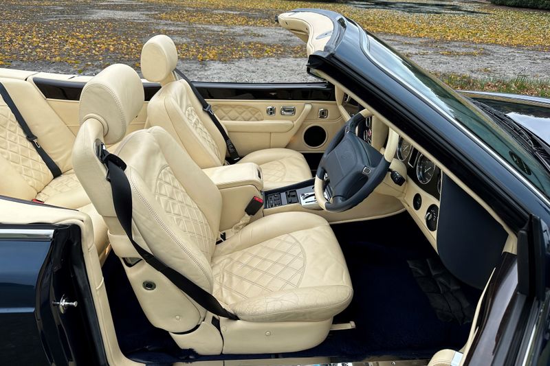 2003 Bentley Azure Mulliner Final Series Performance