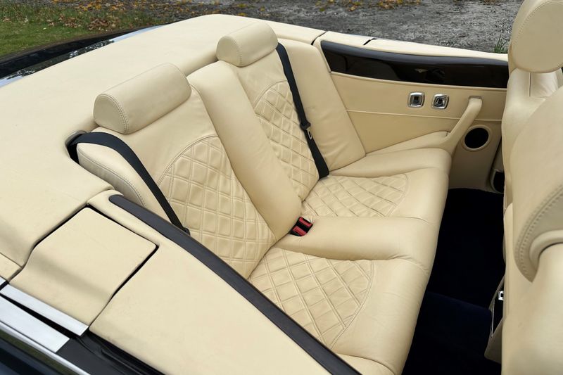 2003 Bentley Azure Mulliner Final Series Performance