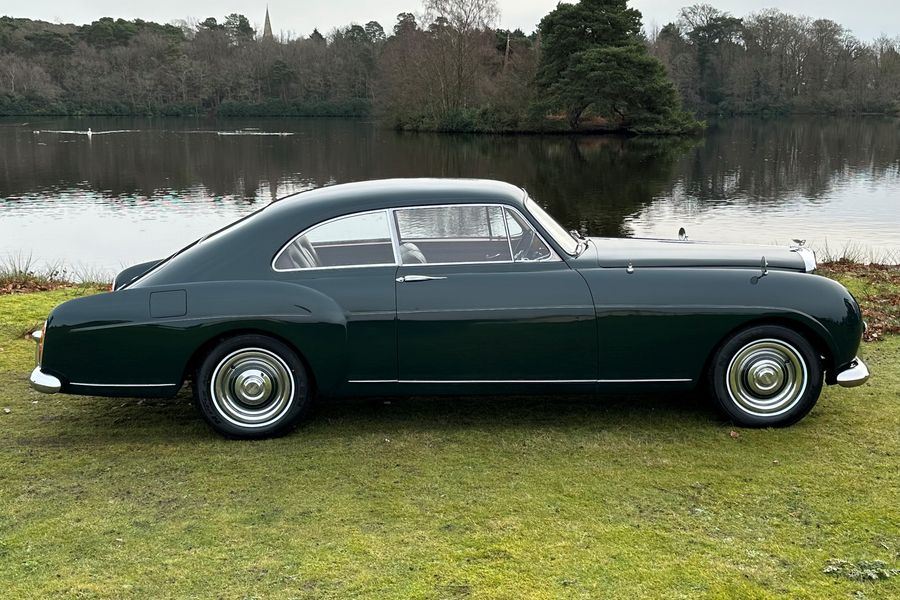 1957 Bentley S1 Continental
by H.J.Mulliner