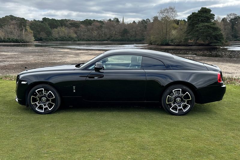 2017 Rolls-Royce Wraith (Black Badge)