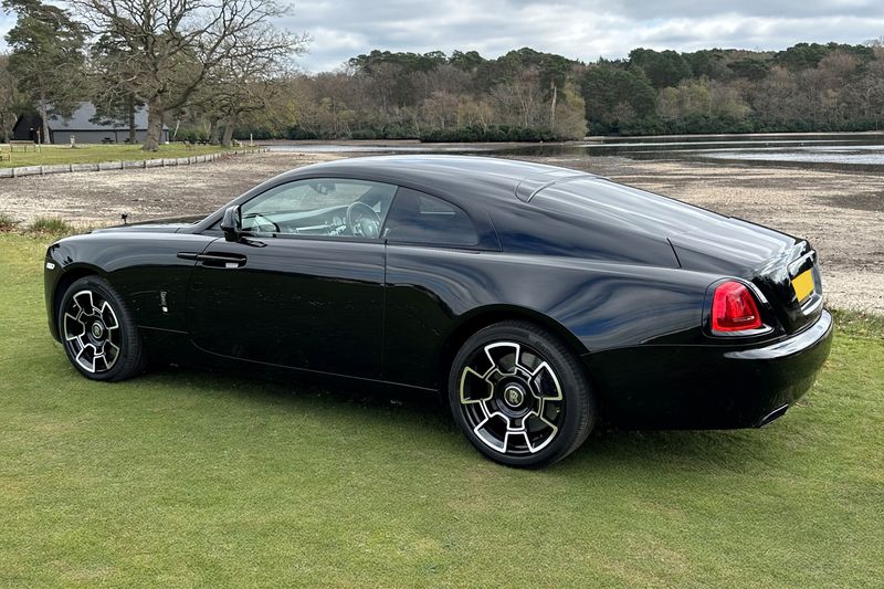 2017 Rolls-Royce Wraith (Black Badge)