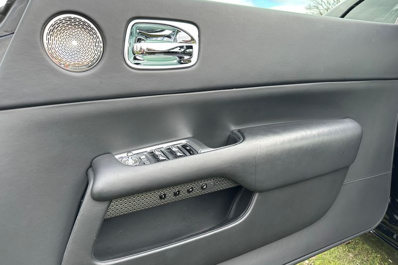 2017 Rolls-Royce Wraith (Black Badge)