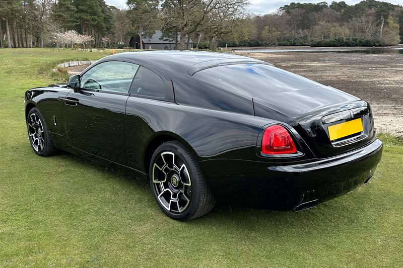 2017 Rolls-Royce Wraith (Black Badge)