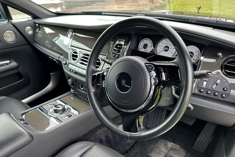 2017 Rolls-Royce Wraith (Black Badge)