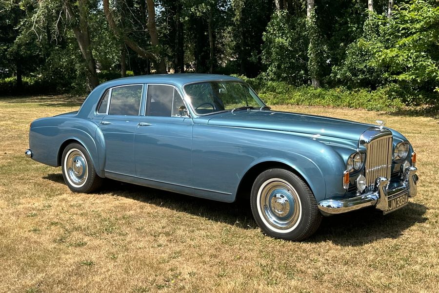 1962 Bentley S3 Continental
by Mulliner/Park Ward