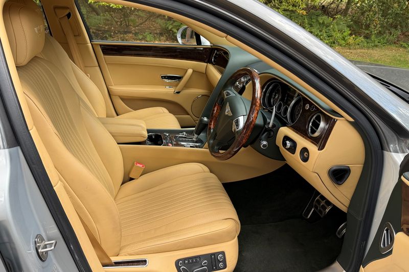 2016 Bentley Flying Spur V8