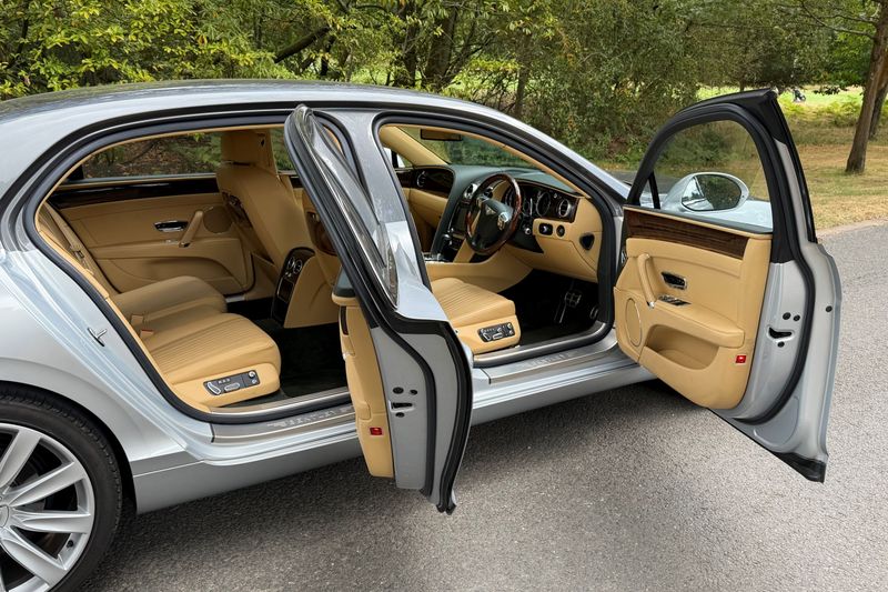 2016 Bentley Flying Spur V8