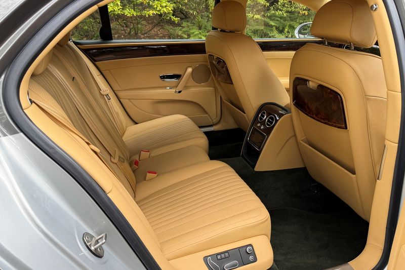 2016 Bentley Flying Spur V8