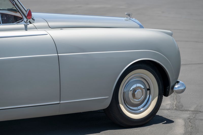 1958 Bentley S1 by H.J.Mulliner (Left Hand Drive)