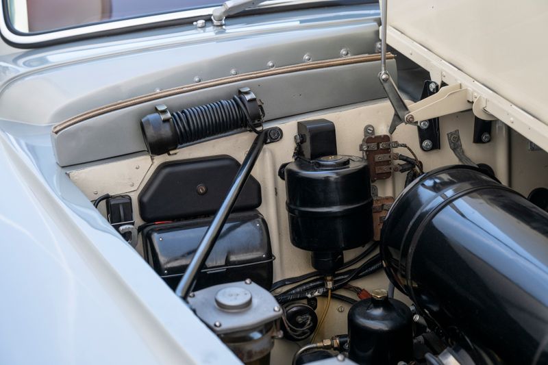 1958 Bentley S1 by H.J.Mulliner (Left Hand Drive)