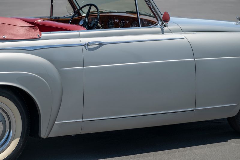 1958 Bentley S1 by H.J.Mulliner (Left Hand Drive)