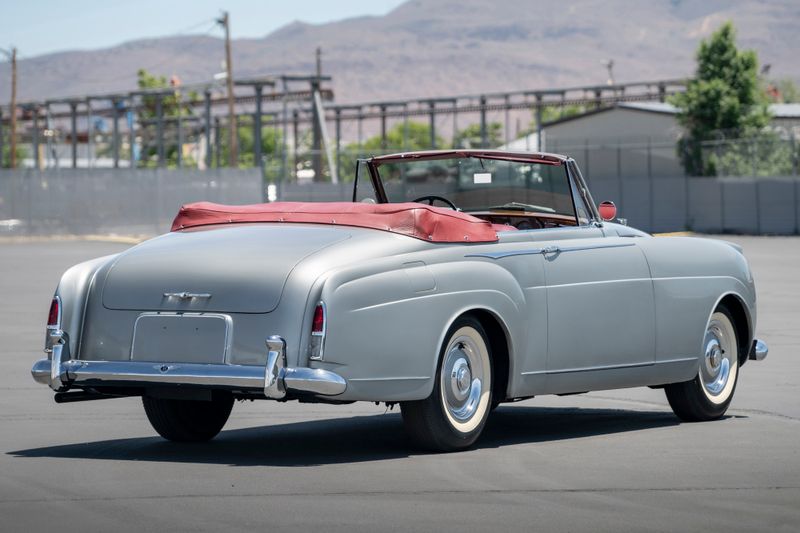 1958 Bentley S1 by H.J.Mulliner (Left Hand Drive)