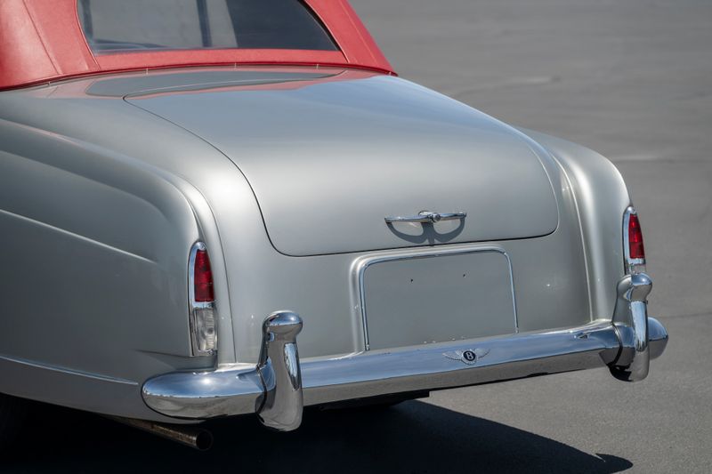 1958 Bentley S1 by H.J.Mulliner (Left Hand Drive)