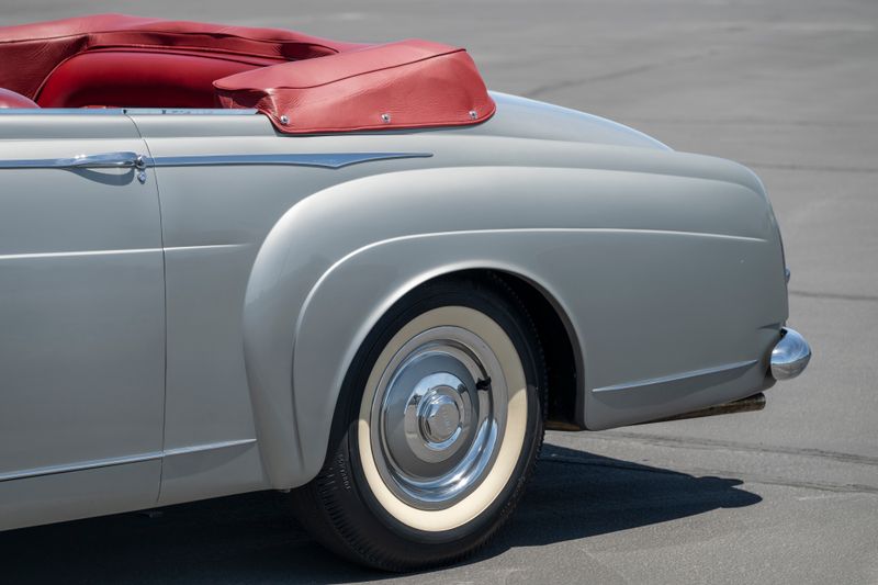 1958 Bentley S1 by H.J.Mulliner (Left Hand Drive)