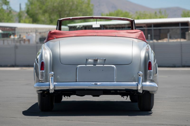 1958 Bentley S1 by H.J.Mulliner (Left Hand Drive)