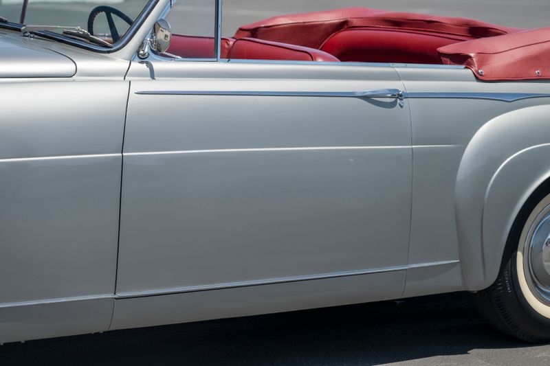 1958 Bentley S1 by H.J.Mulliner (Left Hand Drive)