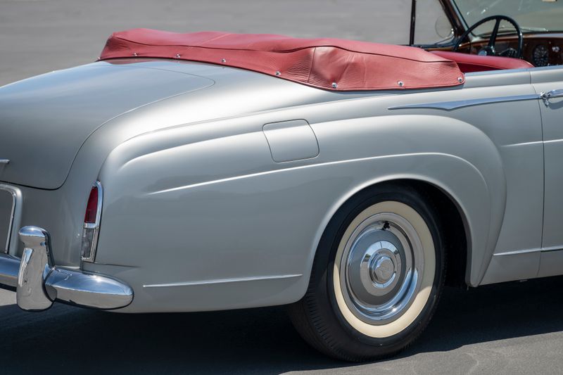 1958 Bentley S1 by H.J.Mulliner (Left Hand Drive)