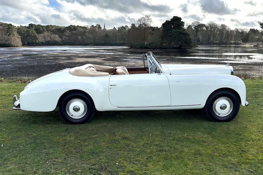 1954 Bentley R Type
by Graber