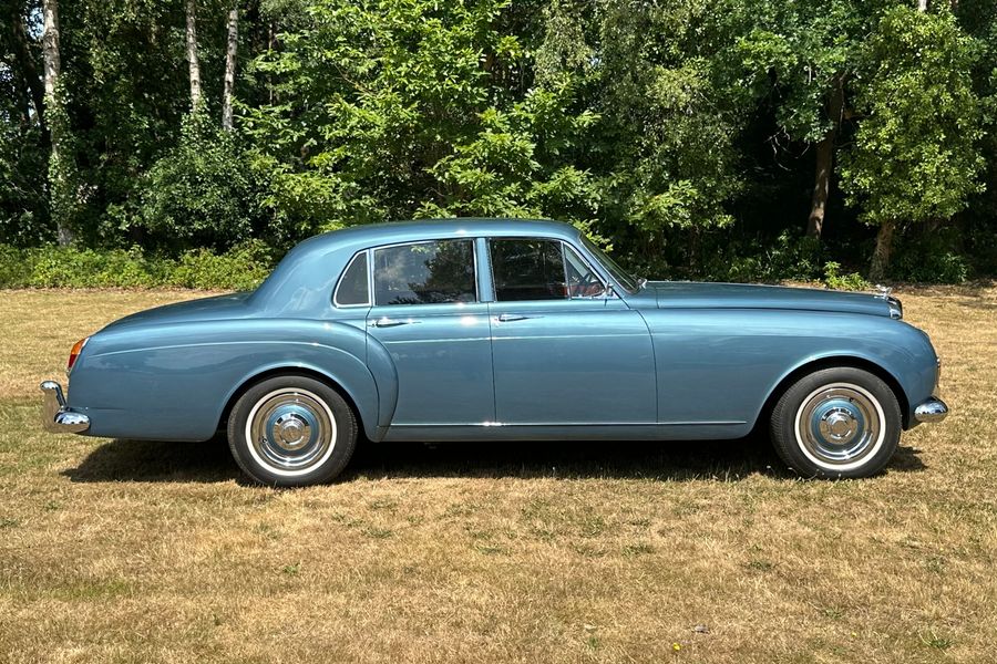 1962 Bentley S3 Continental
by Mulliner/Park Ward